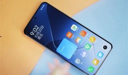 最新爆料小米,神秘新机即将亮相，性能与设计全面升级！”