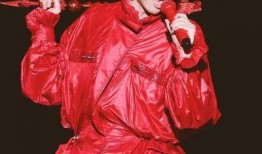 谁爆料华晨宇的歌曲视频,幕后故事引热议