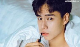 网友爆料胡一天穿搭视频,时尚达人演绎街头潮流风