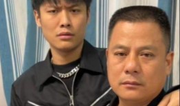 小杨哥爆料儿子视频播放,揭秘萌娃日常