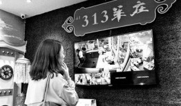 爆料餐馆厨房视频播放,餐馆后厨视频曝光，食品安全引关注