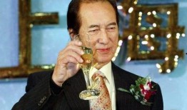 何鸿燊爆料记者视频,揭秘记者视频背后的惊人真相